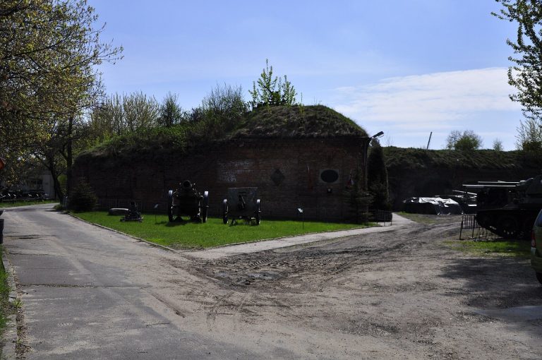 Fort IX: An Artillery Fort of the Warsaw Fortress