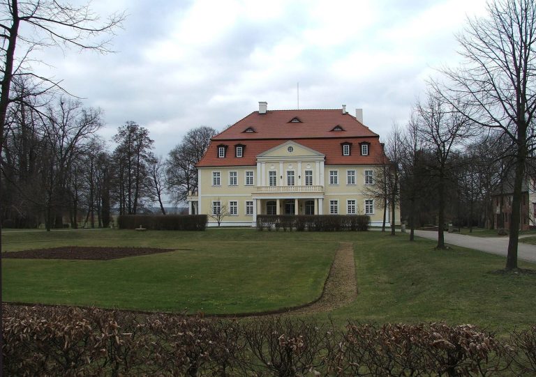 Schloss Stechau: A Baroque-Period Manor House in Germany