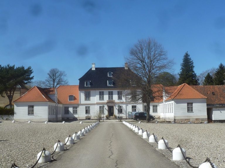 Edelgave: A Historic Manor Estate in Denmark