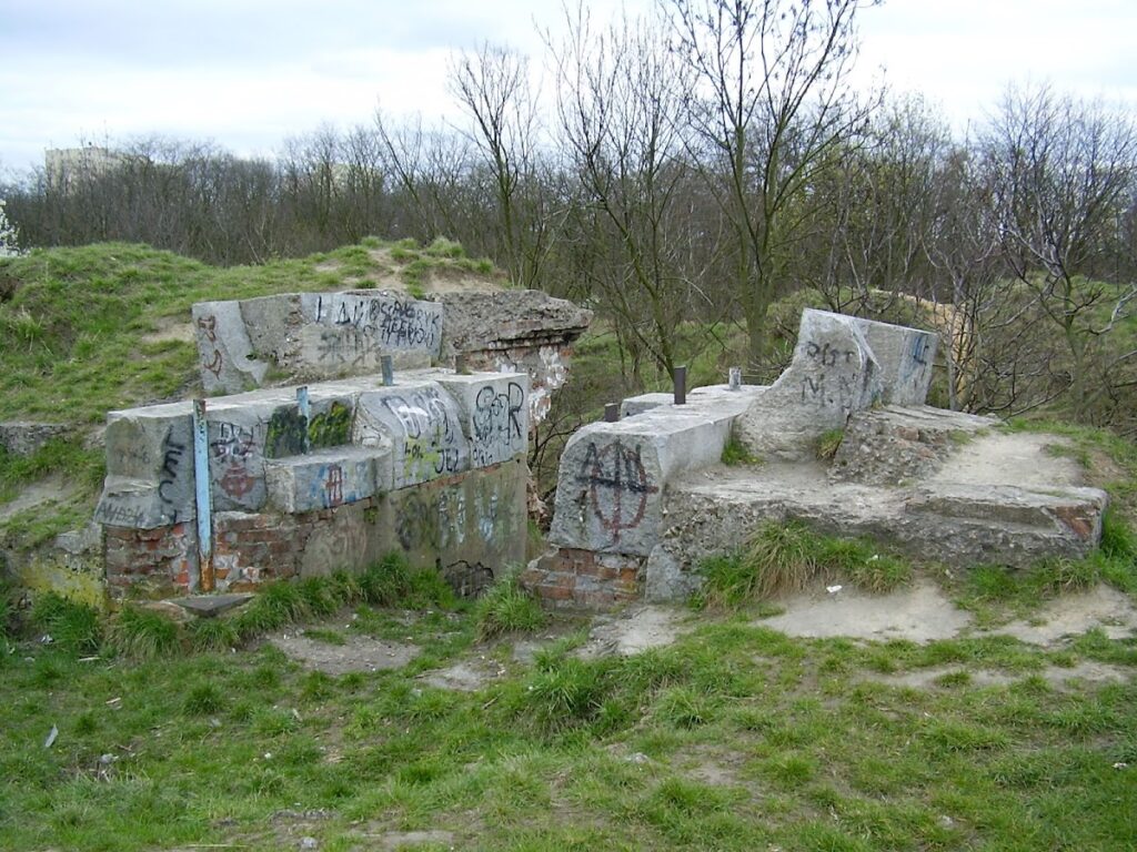 Fort V in Poznań: A Nineteenth-Century Fortress Work 3 Fort V w Poznaniu