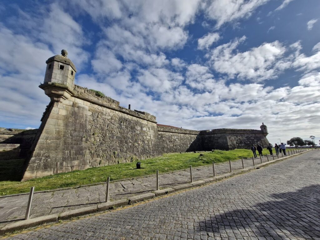 Fortaleza de Nossa Senhora da Conceição: A Coastal Fortress in Póvoa de Varzim 1 Fortaleza de Nossa Senhora da Conceição