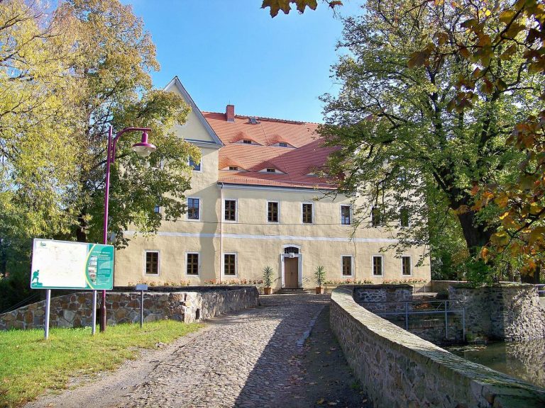 Herrenhaus Röcknitz: A Renaissance Manor House in Germany