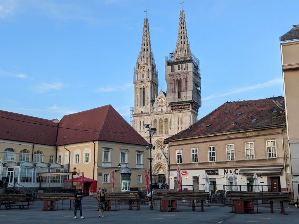 Zagreb Cathedral: A Gothic Cathedral and Archdiocesan Seat in Croatia 3 Zagreb Cathedral