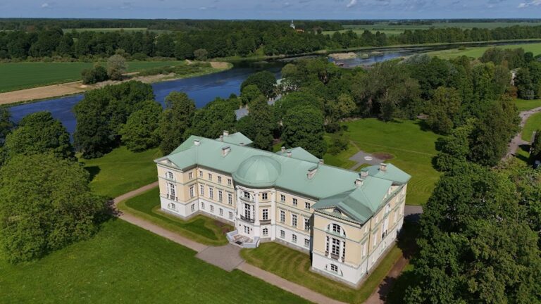 Mežotne Palace: A Neoclassical Manor House in Latvia