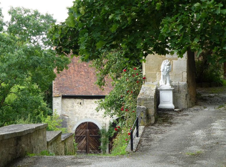 Schloss Hornberg: A Staufer Hill Castle in Germany