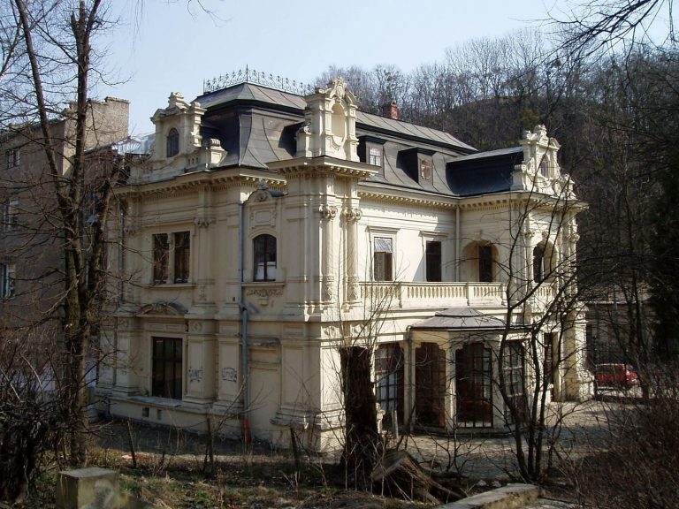 Sapieha Palace: A Neo-Baroque Residence in Lviv
