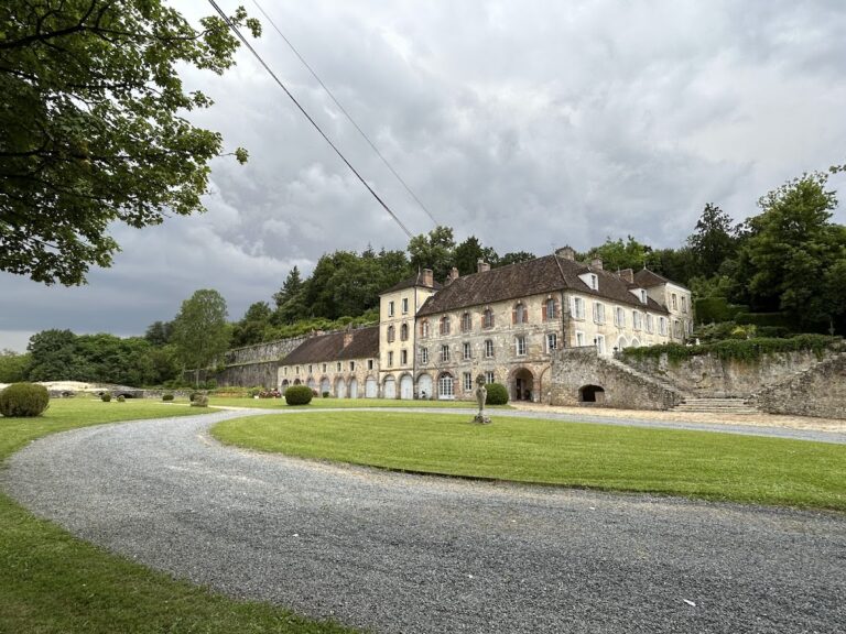 Château de Challeau: Two Historic Châteaux near Fontainebleau, France