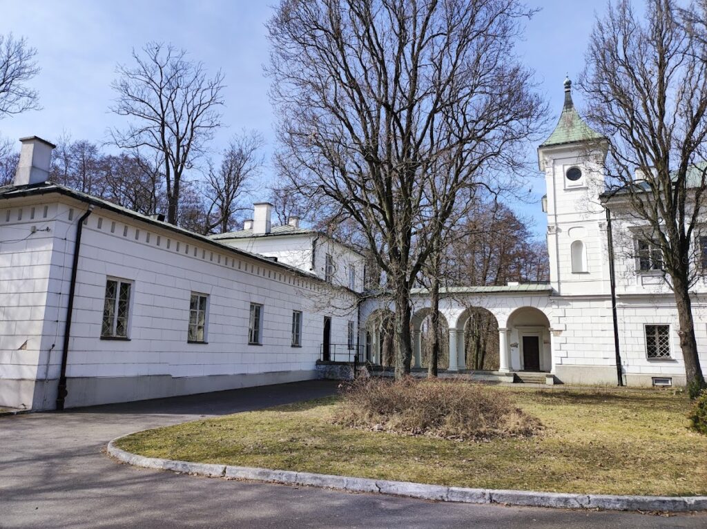 Palace and park ensemble in Falenty
