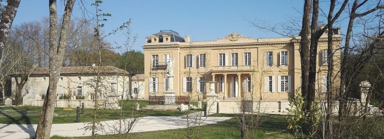 Château Raba: Historic Estate and Protected Monument in France