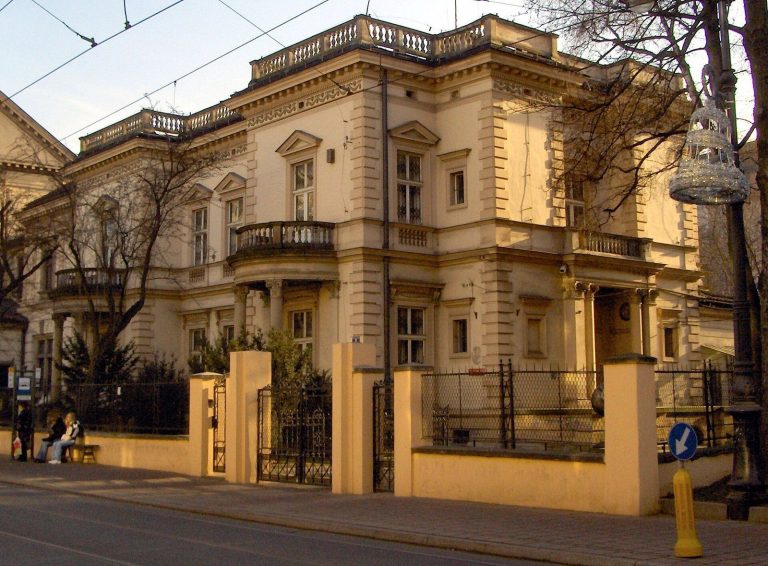 Czapski-Palais: A Neo-Renaissance Palace and Numismatic Museum in Kraków