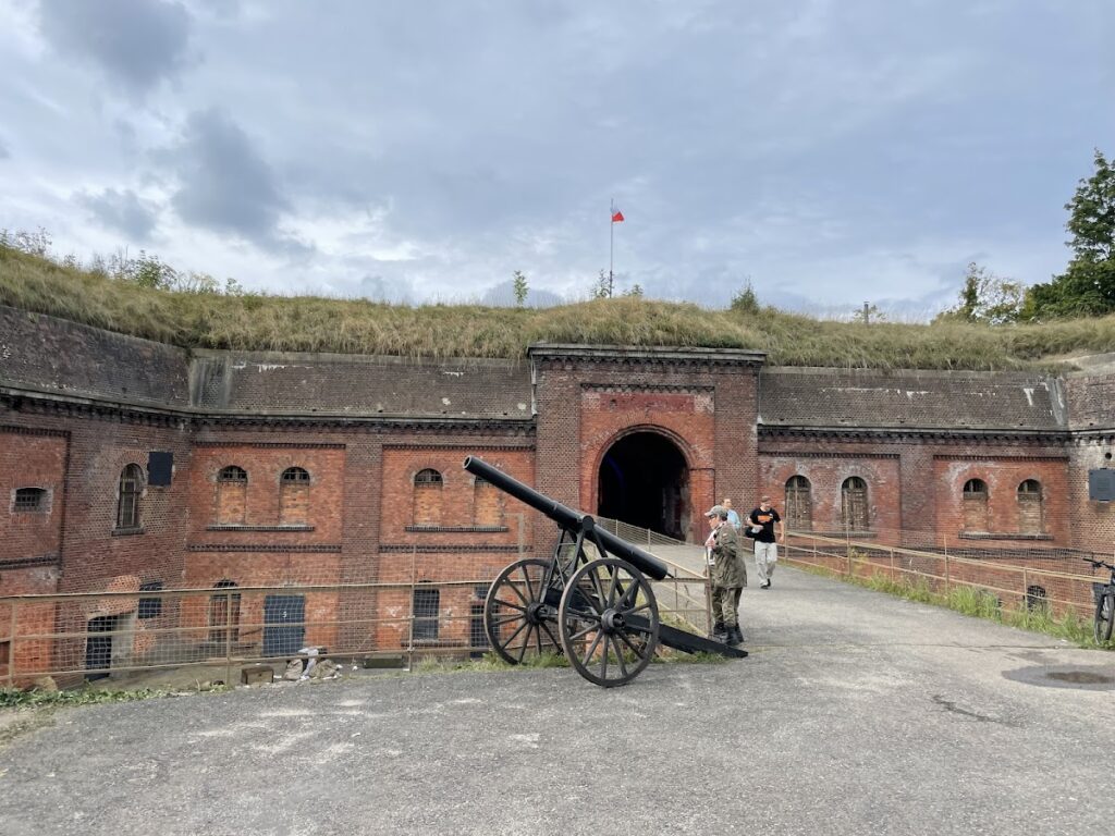 Fort VI w Poznaniu: A Fort of the Poznań Fortress 2 Fort VI w Poznaniu
