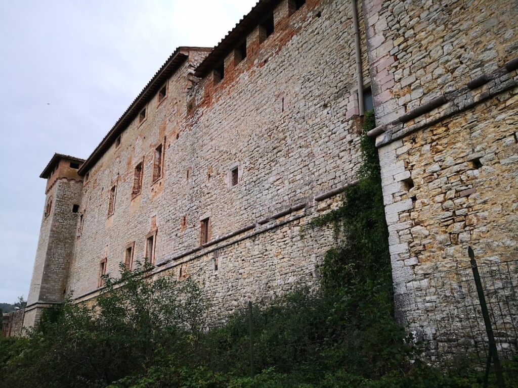 Castello di Pieve del Vescovo: From Medieval Church to Renaissance Summer Residence 2 Castello di Pieve del Vescovo