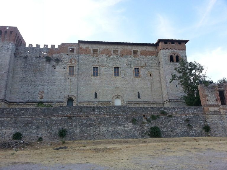 Castello di Pieve del Vescovo: From Medieval Church to Renaissance Summer Residence