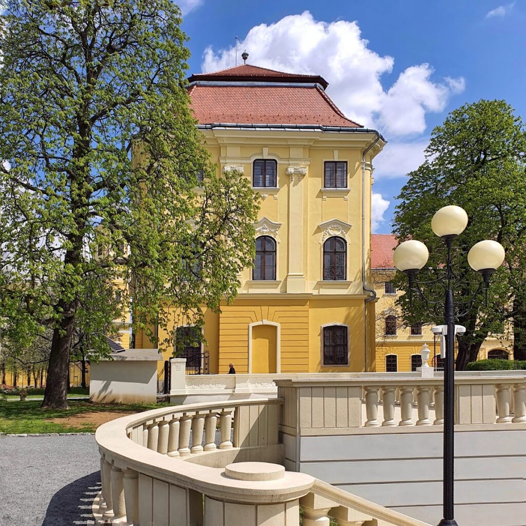 Baroque Palace in Oradea: An Episcopal Palace and Cultural Landmark in Romania 1 Baroque Palace in Oradea