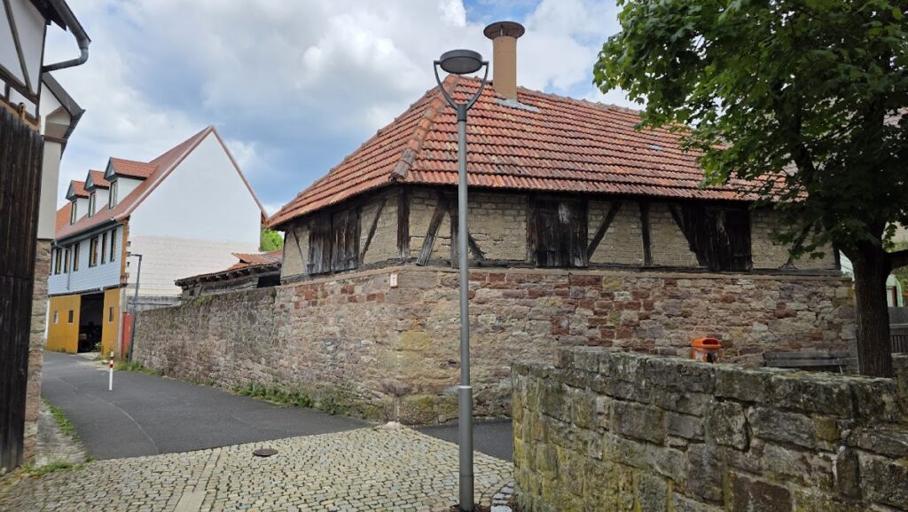 Burg in Hayn: A Medieval Water Castle in Germany 2 Burg in Hayn