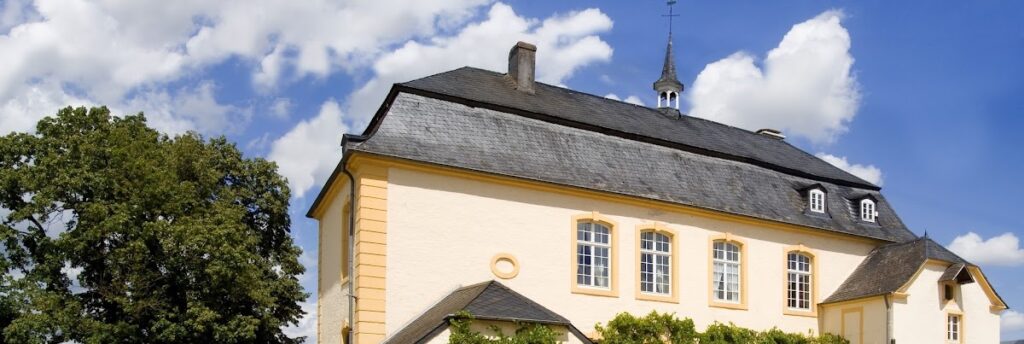 Schloss Niederweis: A Baroque Castle in Germany 3 Schloss Niederweis