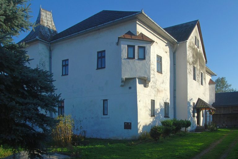 Kasztel we Frydmanie: A Renaissance Defensive Manor in Poland