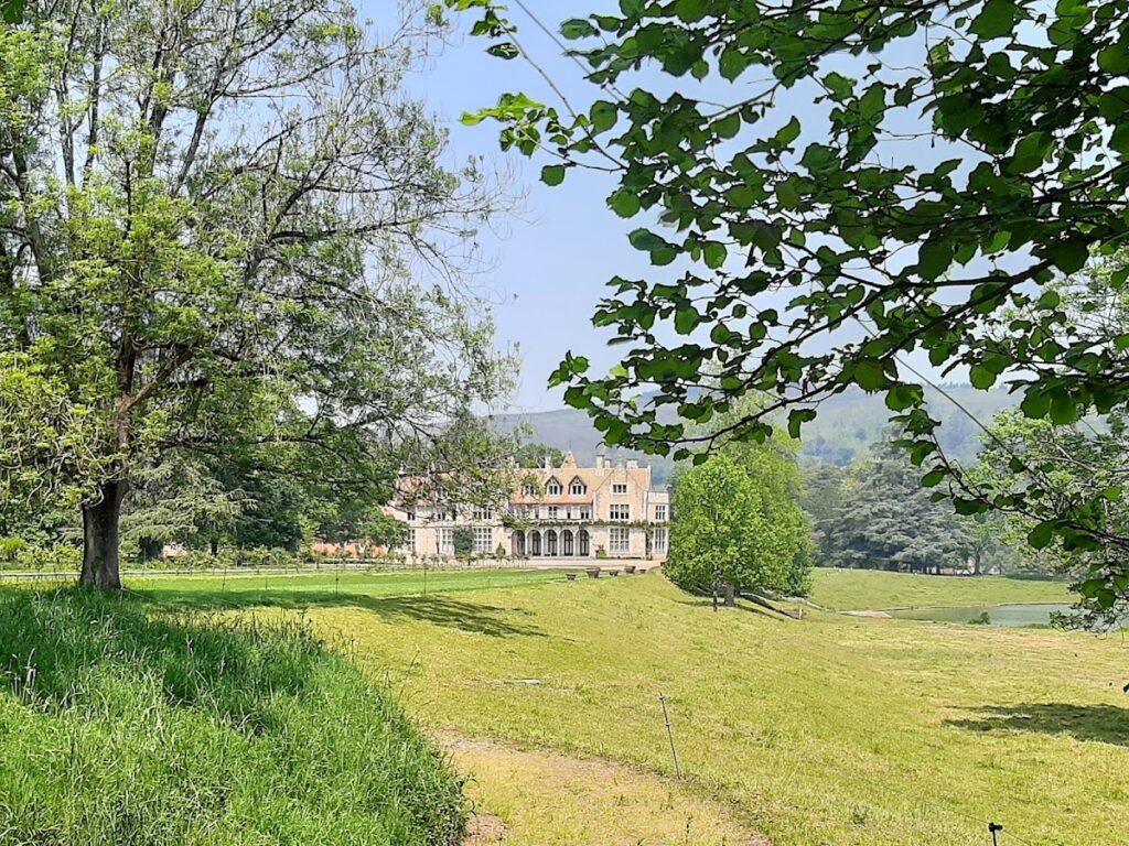 Palacio de los Hornillos: An English Picturesque Palace in Cantabria 2 Palacio de los Hornillos