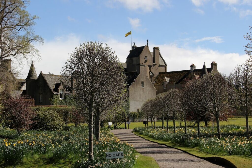 Ballindalloch Castle: A Scottish Tower House and Estate 3 Ballindalloch Castle