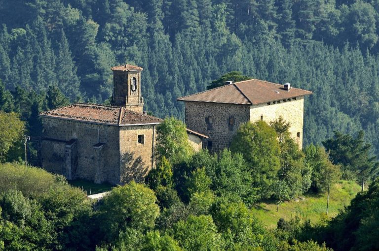Galartza Tower: A Medieval Defensive House in Gipuzkoa