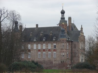 Keppel Castle: An Ancestral Seat and River-Island Castle in the Netherlands