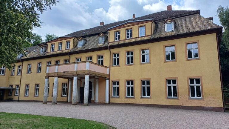 Schloss Nudersdorf: An Eighteenth-Century Estate and Civic Building
