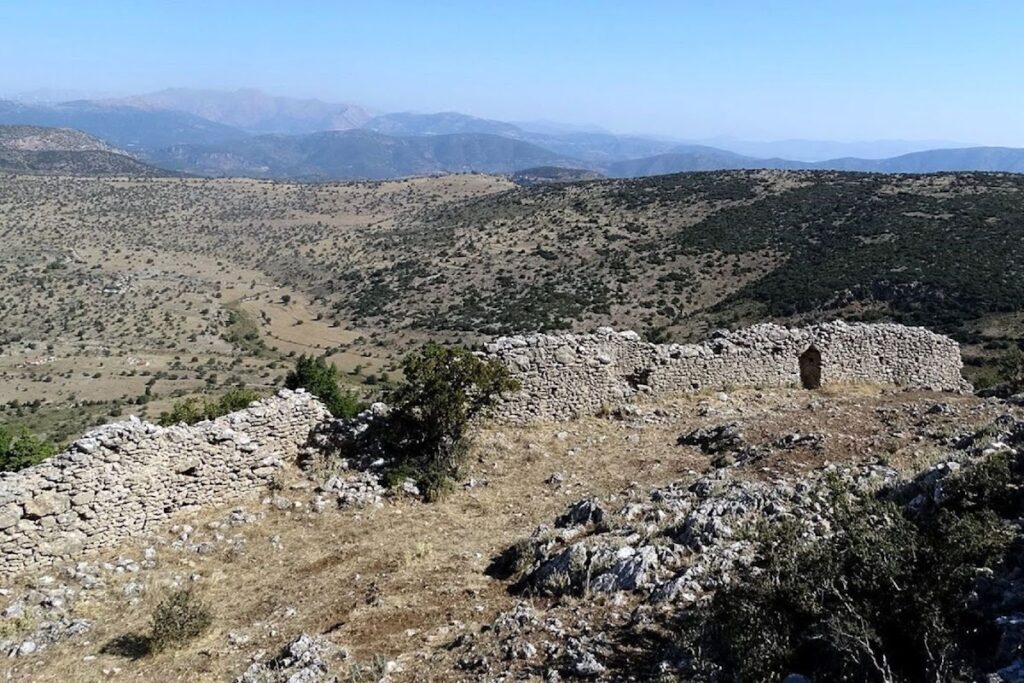 Oria Castle: A Frankish Fortress in Greece 1 Oria Castle