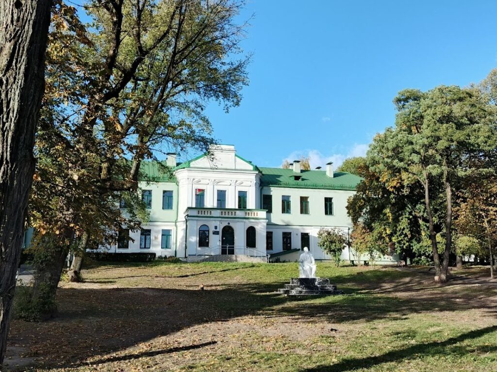 Stanislavovo Manor: A Late-Baroque Royal Residence in Hrodna 1 Stanislavovo Manor