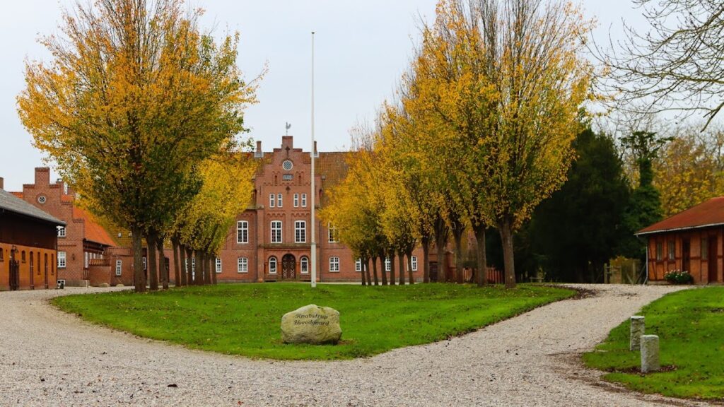 Knabstrup Manor: A Historicist Estate in Denmark 1 Knabstrup Manor