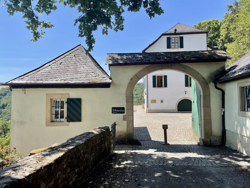 Schloss Wartenstein: A Medieval Castle and Administrative Estate in Germany 2 Schloss Wartenstein