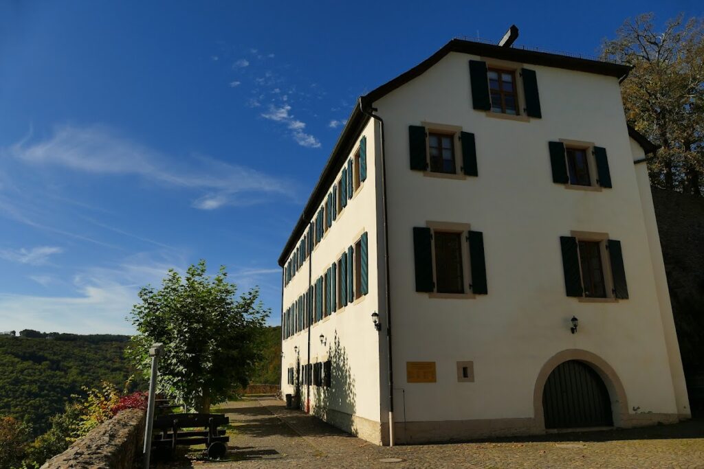 Schloss Wartenstein: A Medieval Castle and Administrative Estate in Germany 3 Schloss Wartenstein