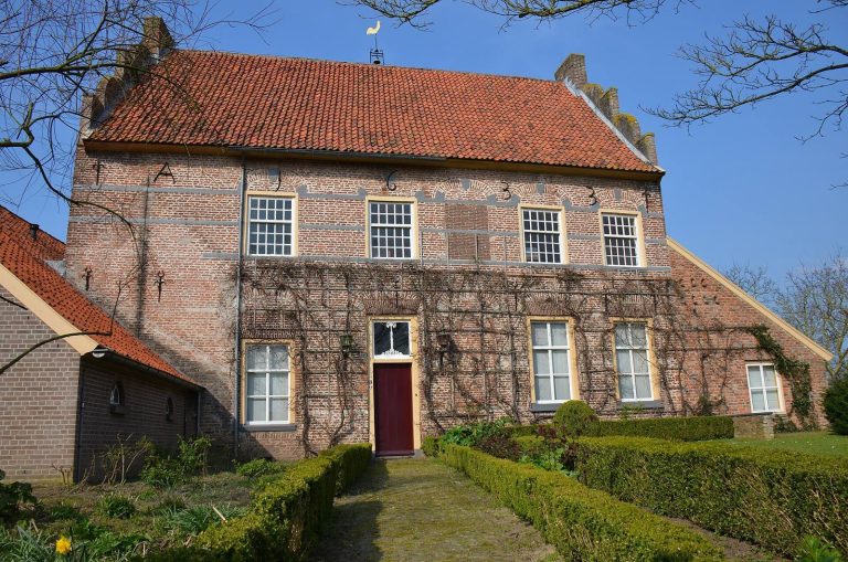 Castle Bronkhorst (Gelderland): Ancestral Castle of the Lords of Bronckhorst