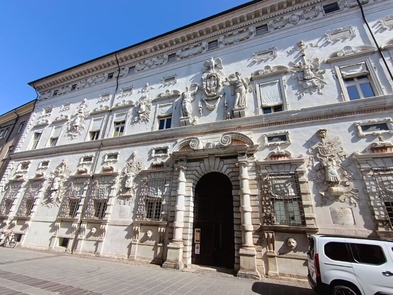 Palazzo Panfilio: An Art Deco-Inspired Palace and Former Restaurant in Ferrara