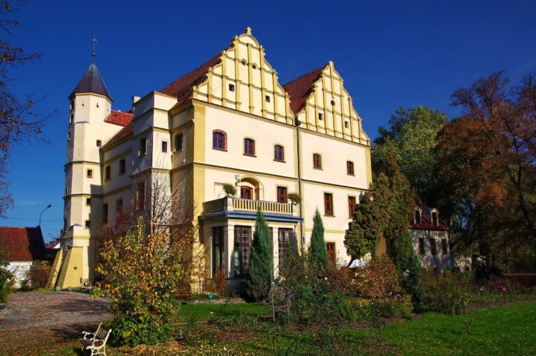 Palace in Czerna: A Renaissance Noble Residence in Poland