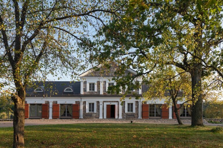 Paliesius Manor: A Historic Estate in Lithuania