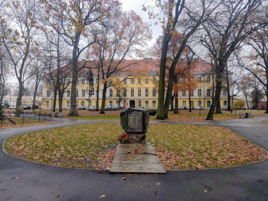 Palace in Leszno: A Baroque Residence and Administrative Landmark in Poland 1 Palace in Leszno
