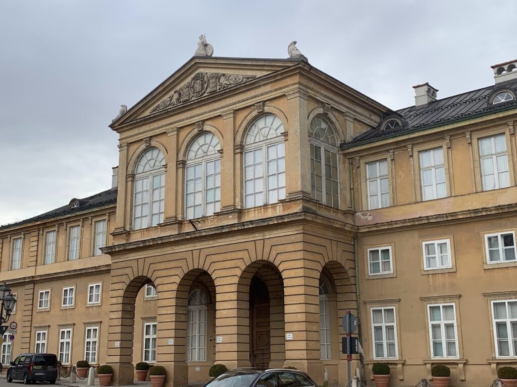 Neues Schloss: Former Residence of the Marshals of Pappenheim 1 Neues Schloss