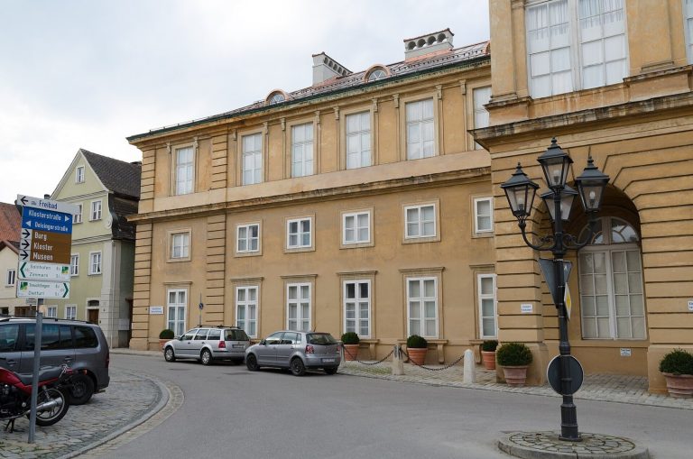 Neues Schloss: Former Residence of the Marshals of Pappenheim