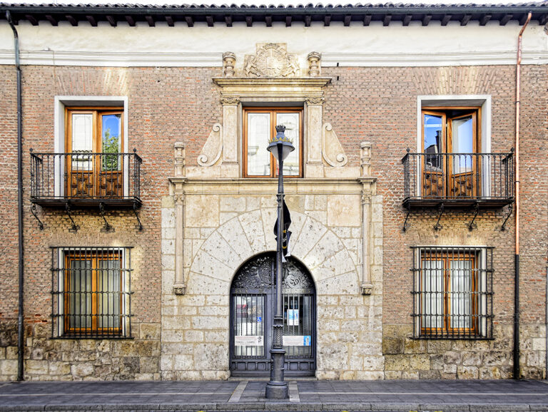 Palacio de Pimentel: A Former Royal Palace in Valladolid