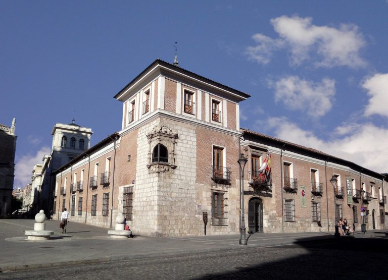 Palacio de Pimentel: A Former Royal Palace in Valladolid