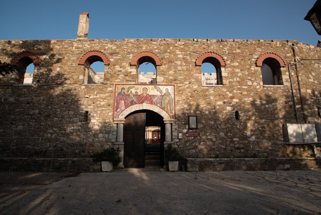 Monastery of Panagia Varnakova: A Byzantine Orthodox Monastery in Greece 1 Monastery of Panagia Varnakovas