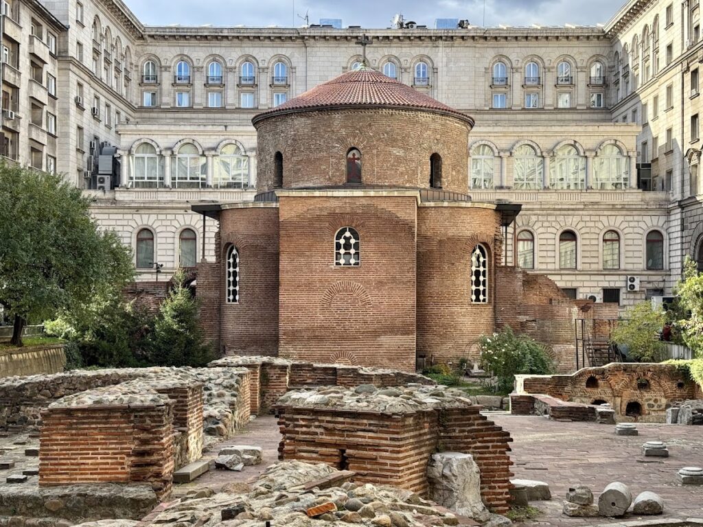 Saint George Rotunda Church: Sofia’s Late-Antique Imperial and Orthodox Monument 1 Saint George Rotunda Church