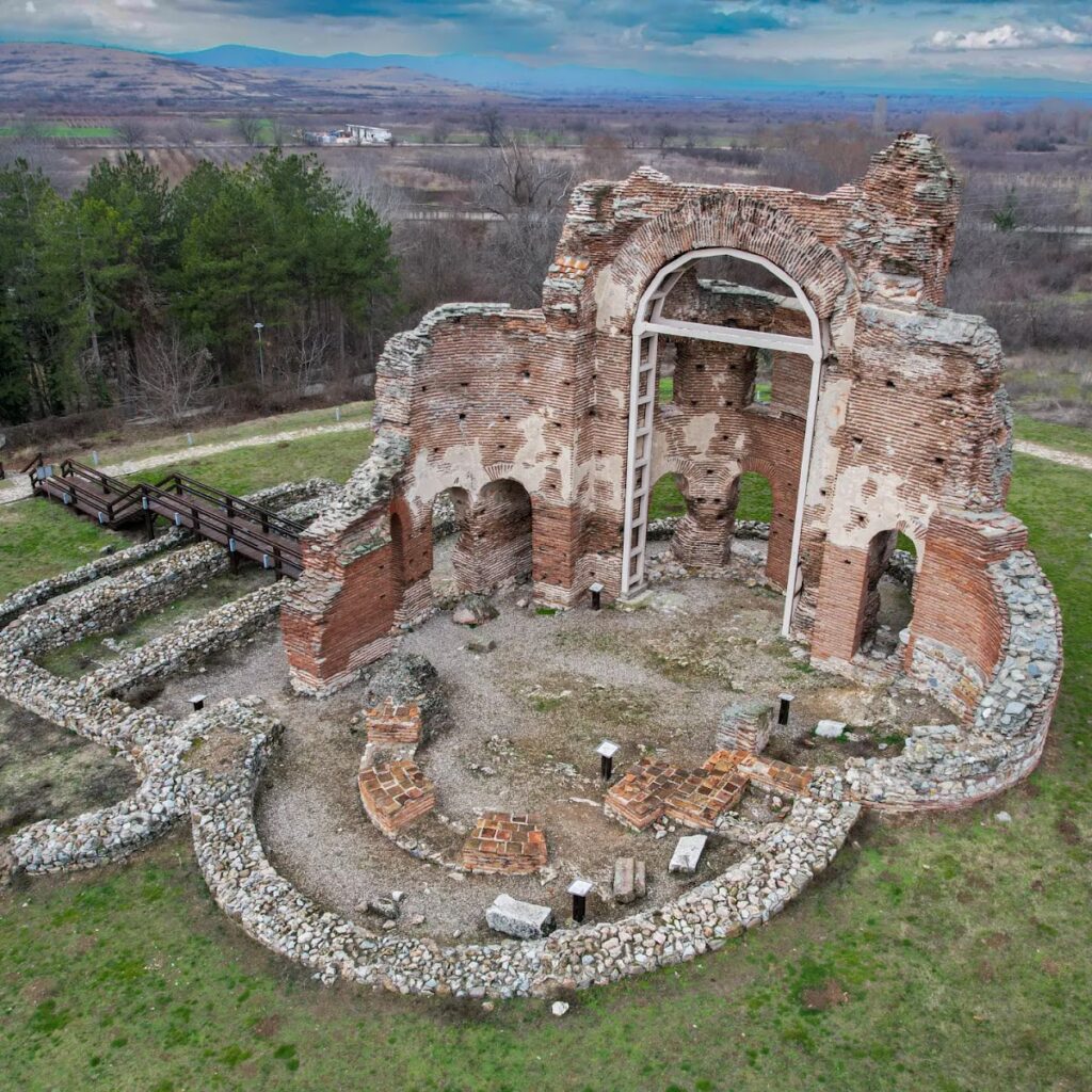Red Church: An Early Christian Basilica in Bulgaria 2 Red Church