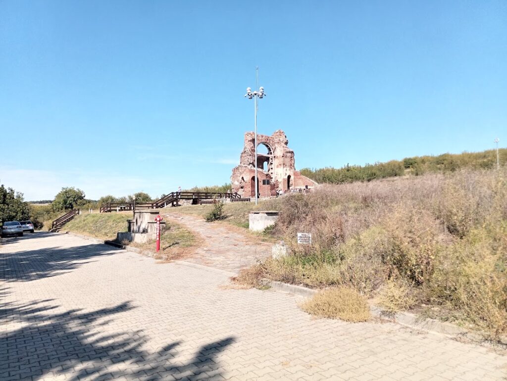 Red Church: An Early Christian Basilica in Bulgaria 3 Red Church