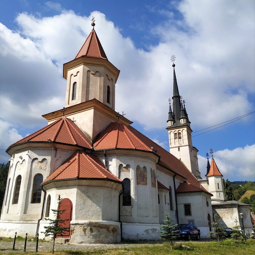 St. Nicholas Church: A Romanian Orthodox Center in Brașov 4 St. Nicholas Church