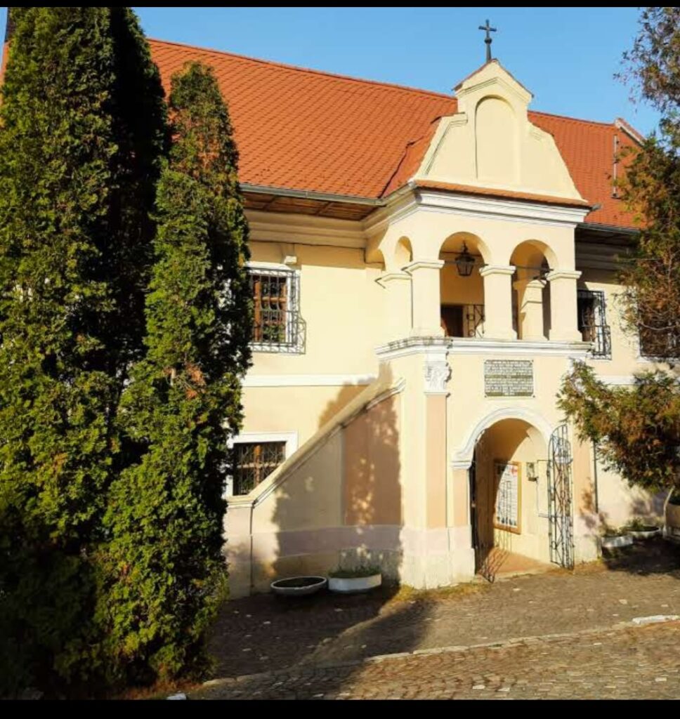 St. Nicholas Church: A Romanian Orthodox Center in Brașov 5 St. Nicholas Church