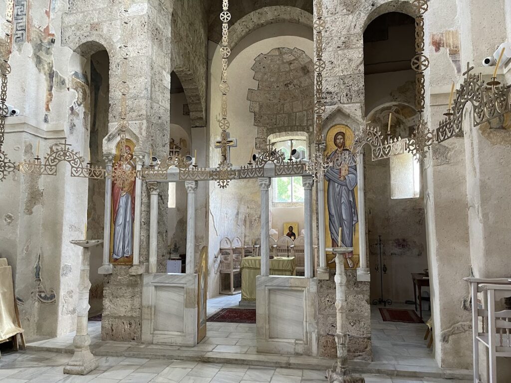 Gradac Monastery: A Serbian Orthodox Royal Endowment in Serbia 5 Gradac Monastery