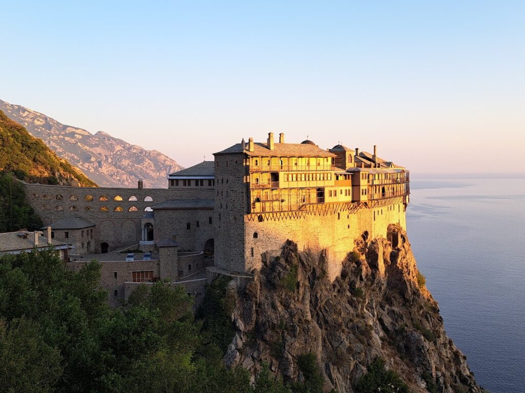 Simonopetra Monastery: An Athonite Monastic Foundation in Greece 2 Simonopetra monastery