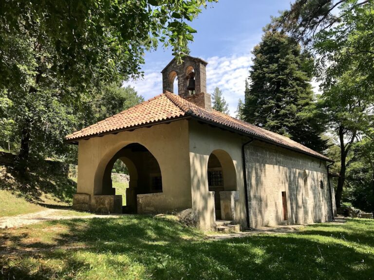 Sveta Marija na Škriljinah: A Gothic Marian Sanctuary in Croatia
