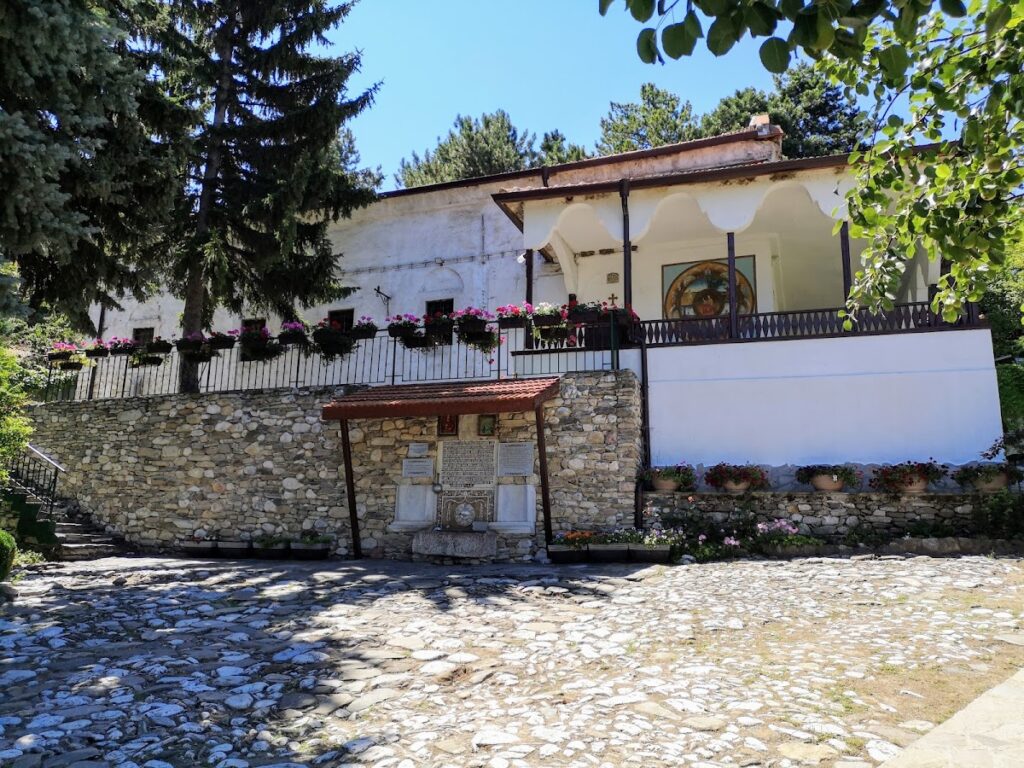 Belashtitsa Monastery: An Orthodox Monastery in Bulgaria 3 Belashtitsa Monastery